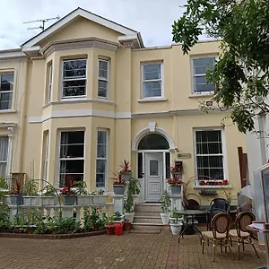 Apartment Mayville House Flat Cheltenham